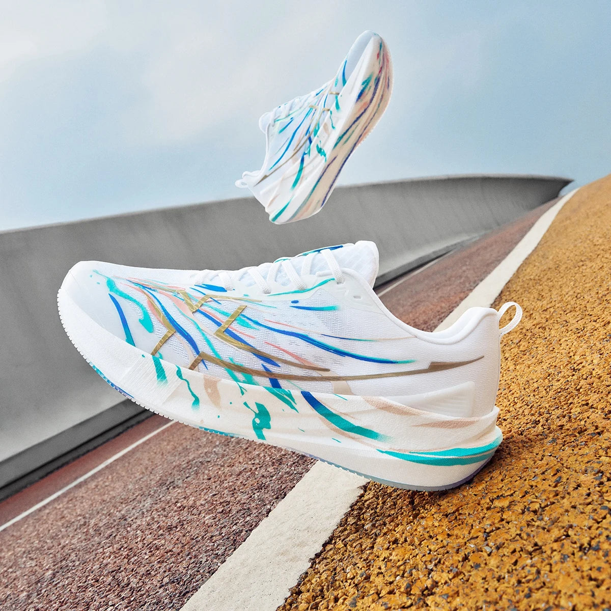 Xtep 2000KM 5.0 Men’s Running Shoes – Cushioned, Breathable & Durable
