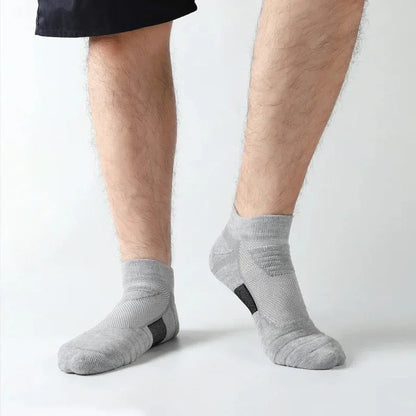 Men’s Anti-Slip Sports Socks – Breathable Comfort for Football & Training